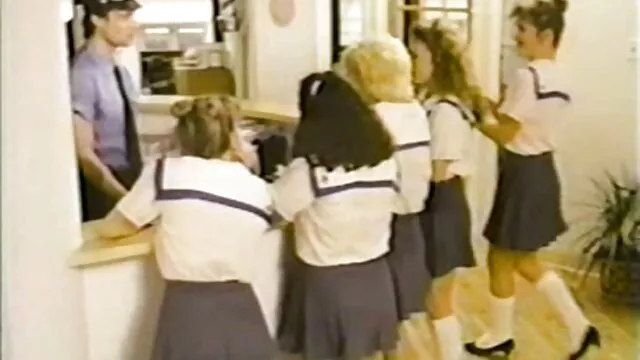 הפורנו הכי טוב, ללא רישום.  יופי ללקק ולמצוץ את הזין הגדול סרטי סרס חינם הפעיל שלך