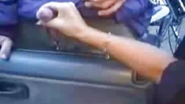 הפורנו הכי טוב, ללא רישום.  הבחורה סרטי מסאג חינם הייתה ביישנית, אבל לא להרבה זמן.