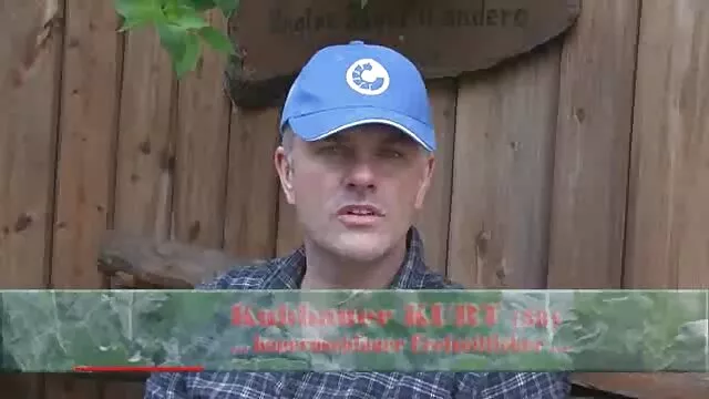 הפורנו הכי טוב, ללא רישום.  אנט שוורץ למתוח את התחת שלה עם שלוש אצבעות ולתת לאוהב העוף סרטוני מין חינם ללכת