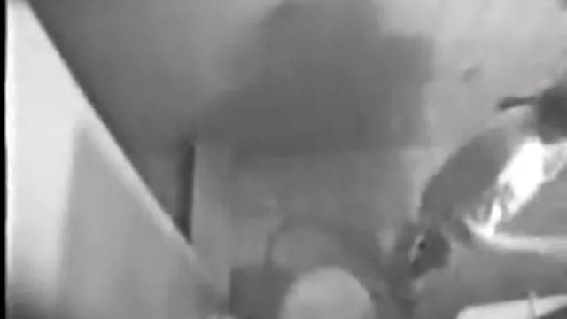 הפורנו הכי טוב, ללא רישום.  שני הבחורים לקחו את ילדה רזה סרטים כחולים חדשים חינם ובמהירות לעשות שלישייה