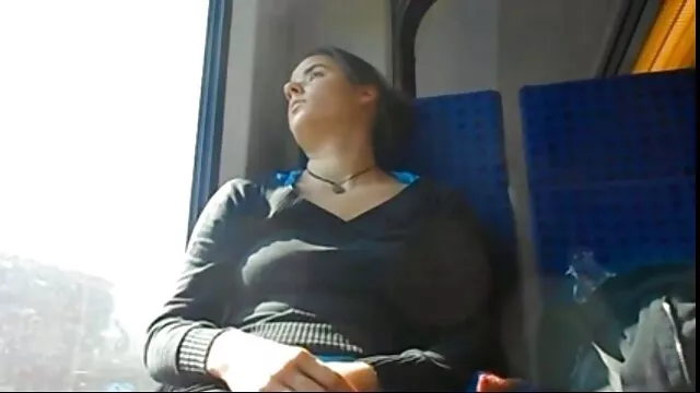 הפורנו הכי טוב, ללא רישום.  לבאדי פטלאטי יש גרון סטודנטים בגרביים סקס חינם למבוגרים ופוני בכובע.