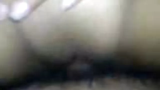 הפורנו הכי טוב, ללא רישום.  בנות עם גרביונים מבריקות עם חזה גמיש ותחת במיטה סקס כושים חינם