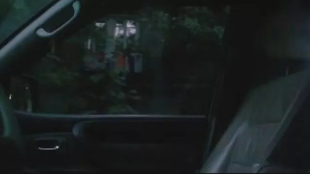הפורנו הכי טוב, ללא רישום.  בלונדינית מטפסת על הר קש סרטים כחולים לצפייה ישירה בחינם ומראה סטריפטיז