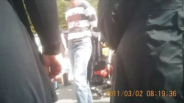 הפורנו הכי טוב, ללא רישום.  אהוב עם מצלמות סקס צפייה ישירה חינם קעקוע על גופה דוחף ברגים עבים לכובע של ילדה בגרביונים שחורים