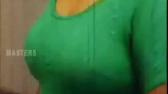 הפורנו הכי טוב, ללא רישום.  כוכבת סקס צעירות חינם פורנו סקסית מוצצת גברים ומדגמנת בעירום